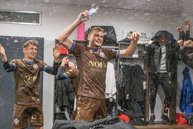 崛起的MM 崛起的MM